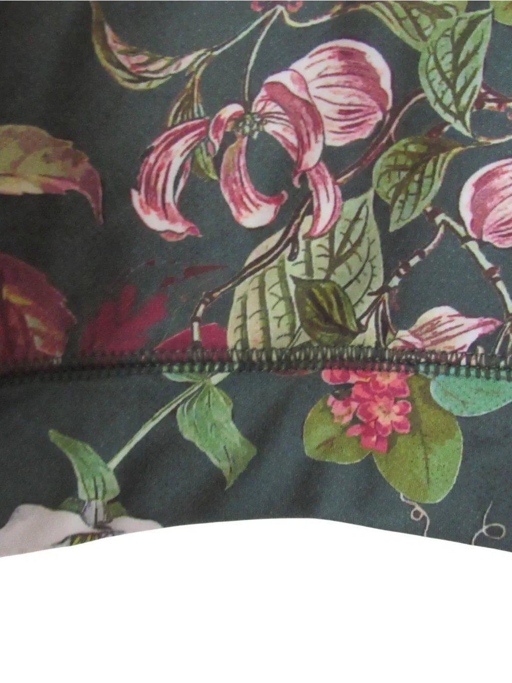 Roots x Alder Crop Top 3XL Green Garden Floral Sports Bra Athletic Activewear - Picture 6 of 10